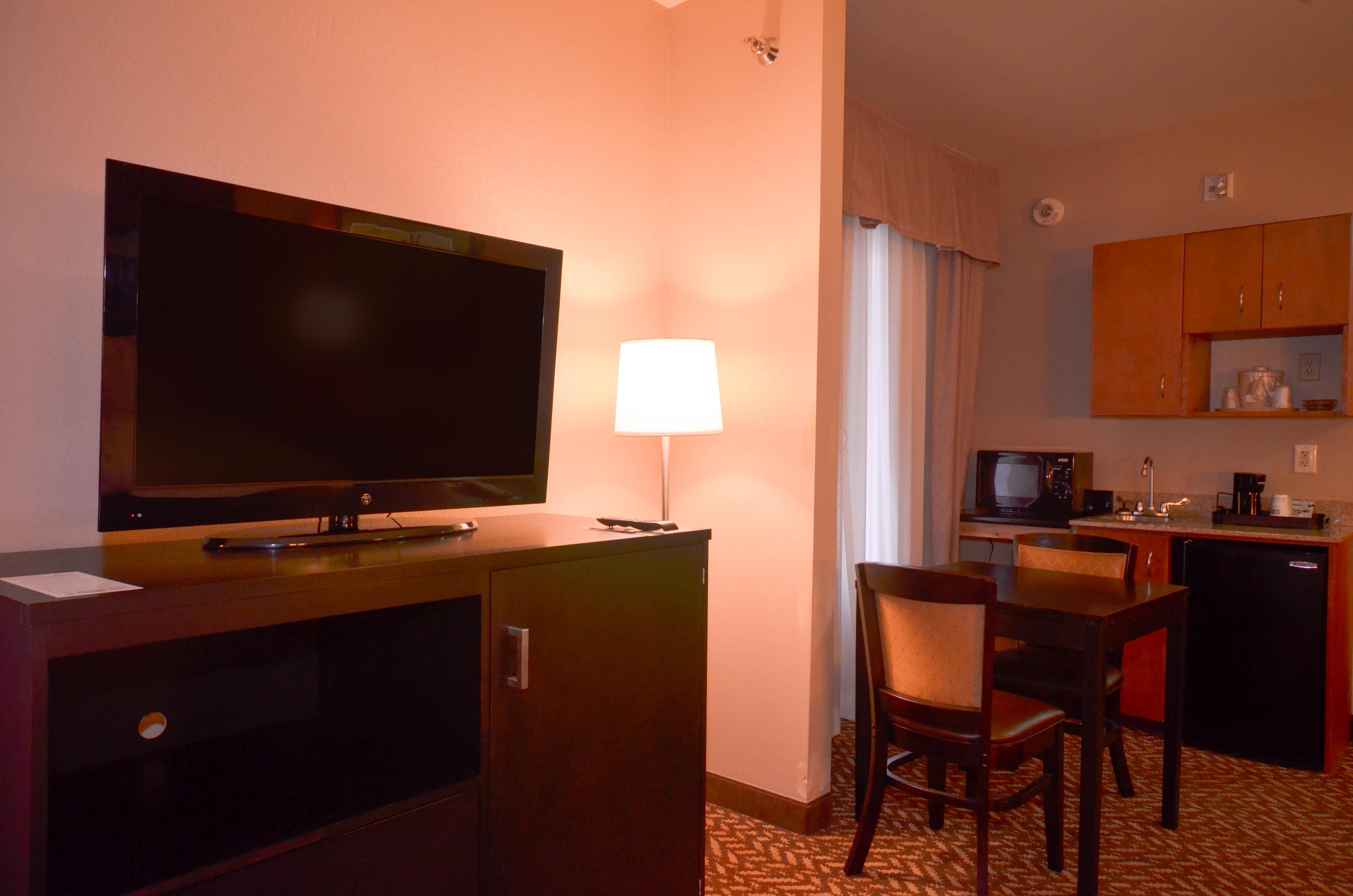 Holiday Inn Express & Suites Pine Bluff/Pines Mall By Ihg Exterior foto